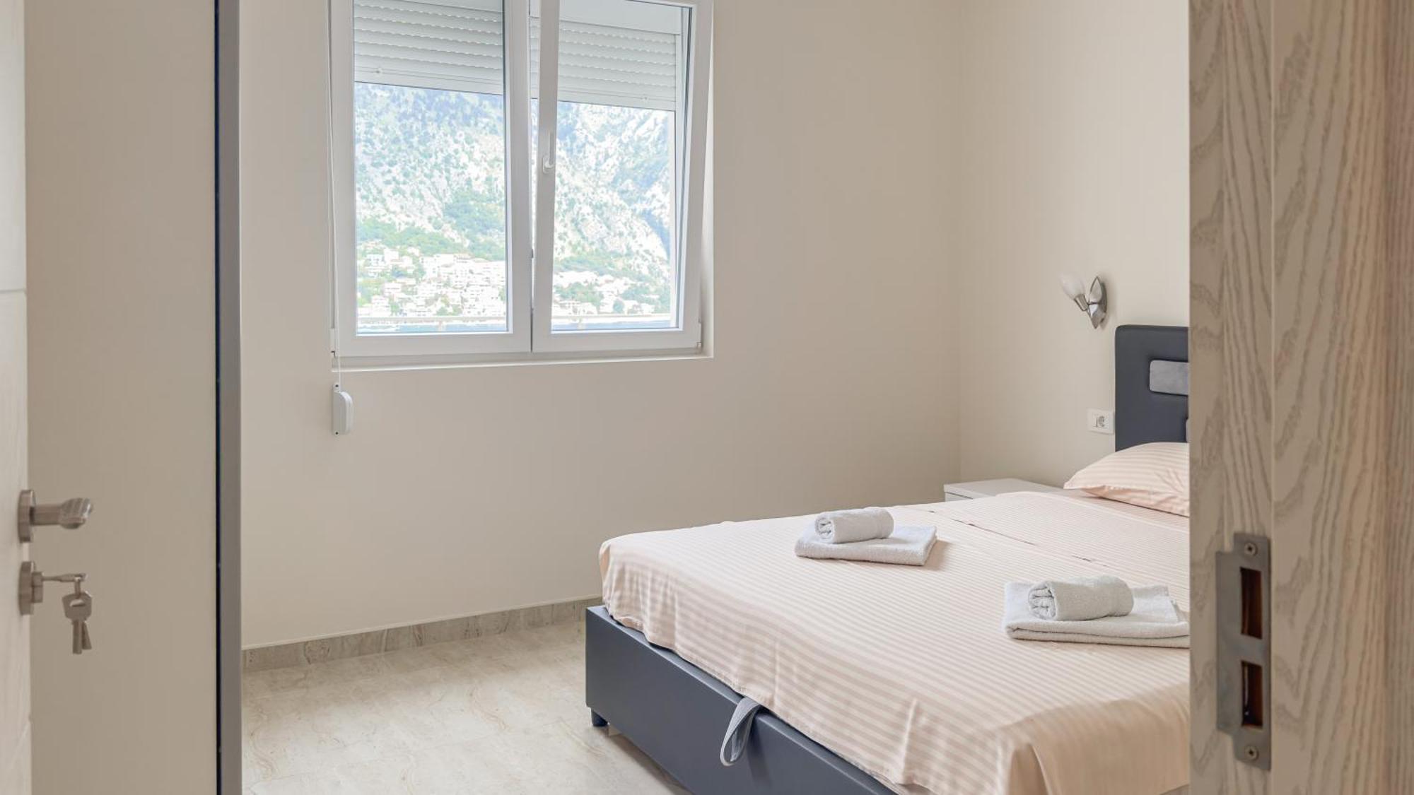 Apartments Seaview Estate Radovic Котор Екстериор снимка
